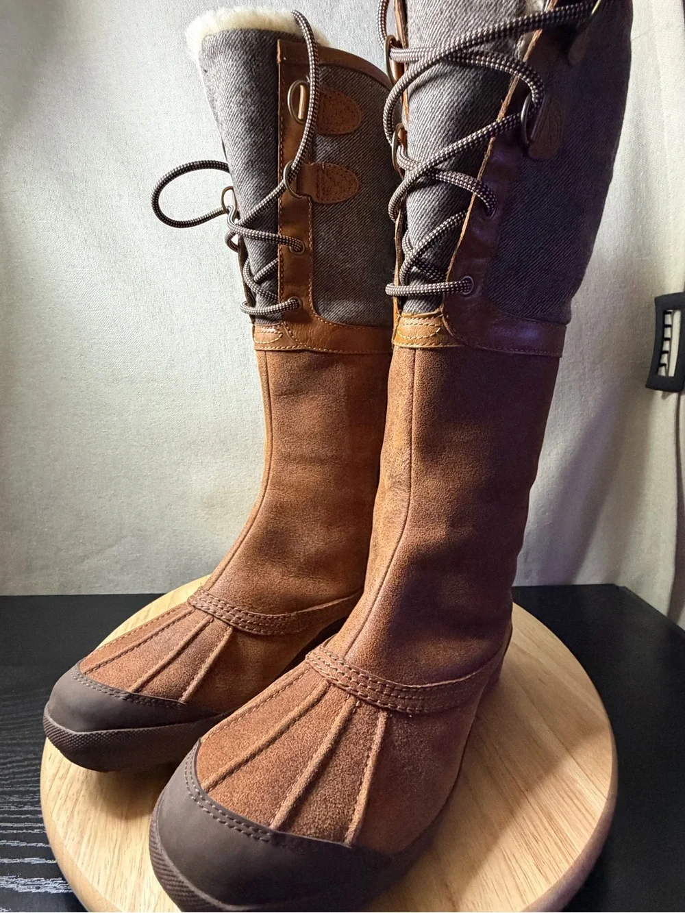 Ugg women’s Belcloud Chestnut boots